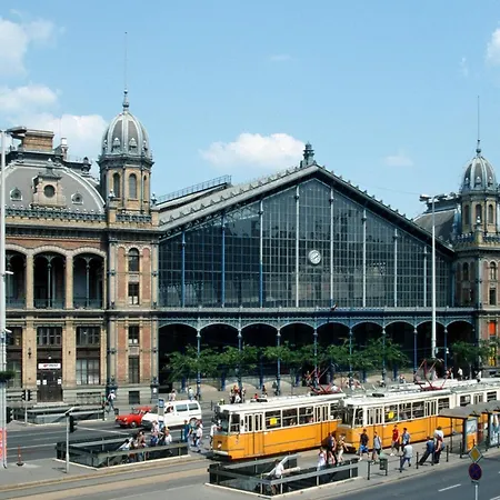 Little Americas National Parks * Budapest